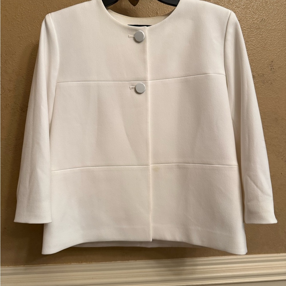 Preston & York White Blazer with Modern Boxy Silhouette